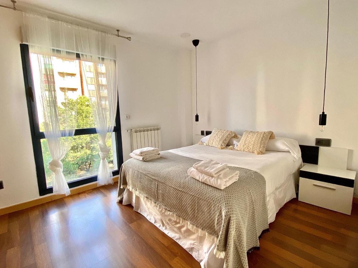 Apartamento Housingleón - Centro con dos plazas de garaje Exterior foto