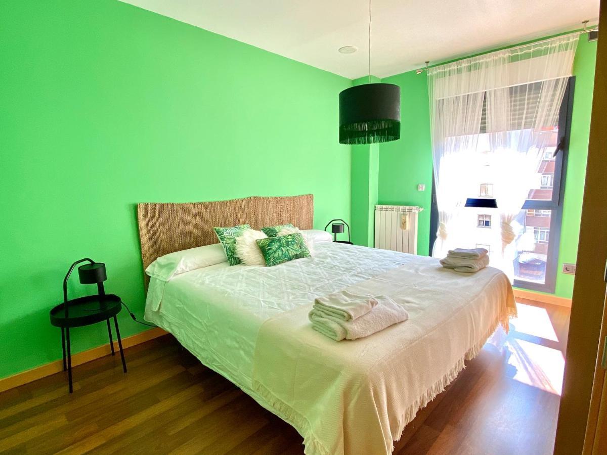 Apartamento Housingleón - Centro con dos plazas de garaje Exterior foto